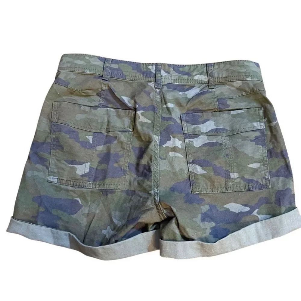 Anthropologie Wanderer Shorts Women’s Camo‎ Print Sz 28 Green